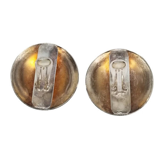 VINTAGE SILVERPLATED BRASS DOME STATEMENT CLIP ON EARRINGS WITH ETCHED DESIGNS - Picture 5 of 5